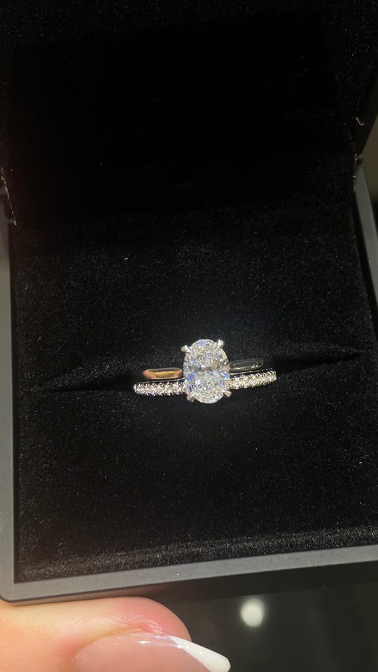 Oval-Cut Diamond Solitaire in Platinum
