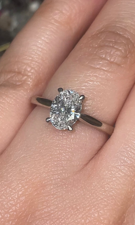 Oval-Cut Diamond Solitaire in Platinum